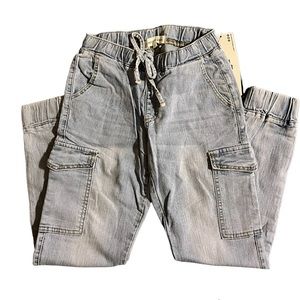 Almost Famous Cargo Jogger Jeans